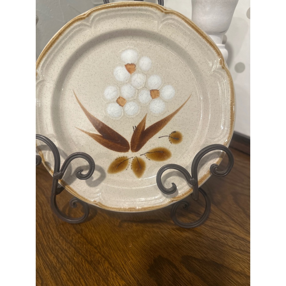 Hearthside Classics Castlewood Stoneware salad Plate Hand Painted 70's Vintage